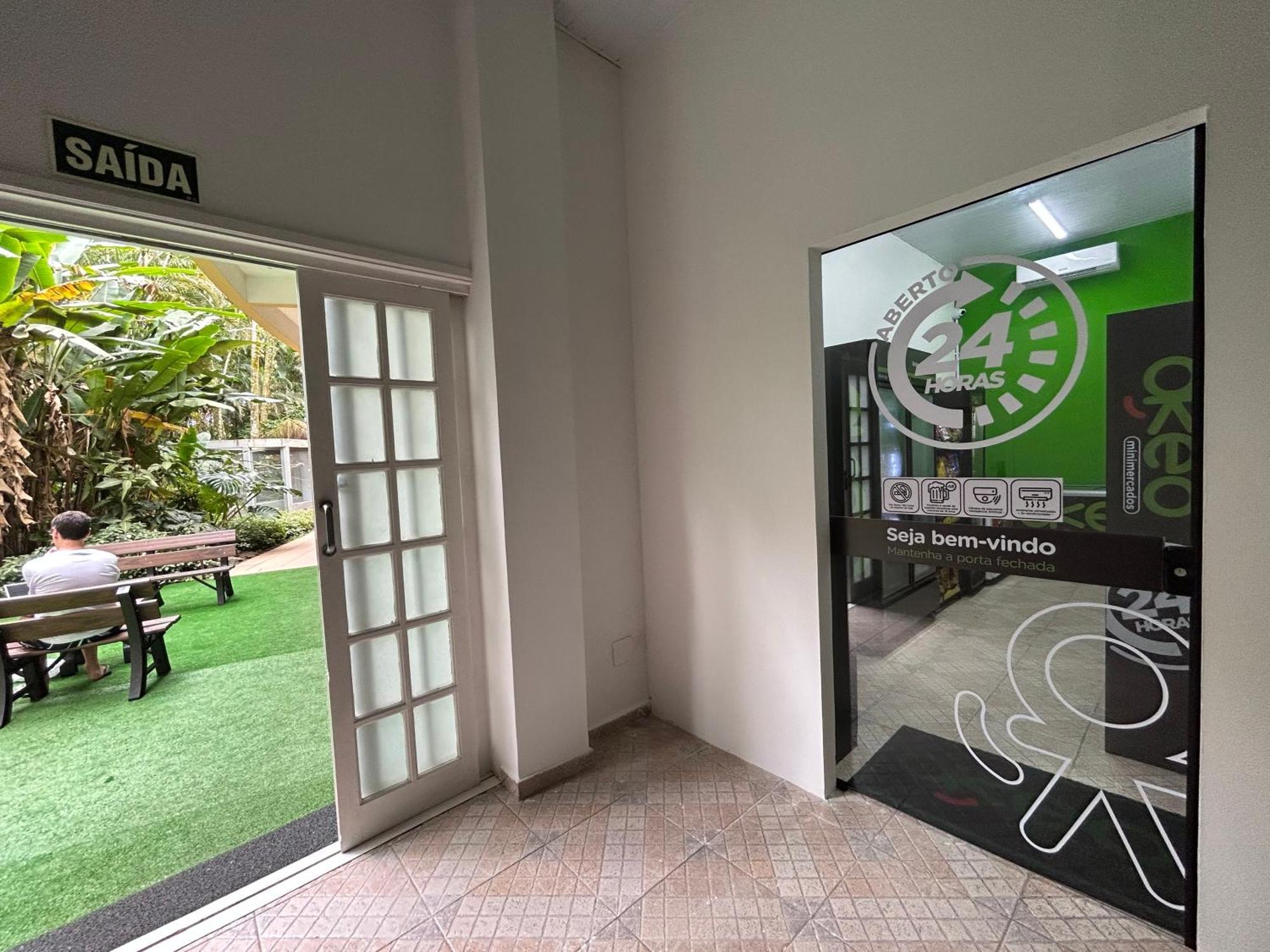 Fabuloso Flat 225, 2 Piscinas Climatizadas, Sky Com 170 Canais,Tv Com Xbox, Internet Particular 500M Bertioga, Riviera De Sao Lourenco Flat Duplex Inteiro, Adega, Cozinha Equipada Completa Servico De Hotelaria, Servico De Praia Nos Finais De Semana Экстерьер фото